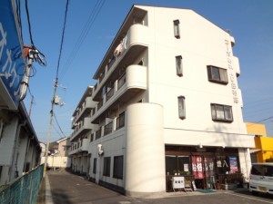 DSC0457422