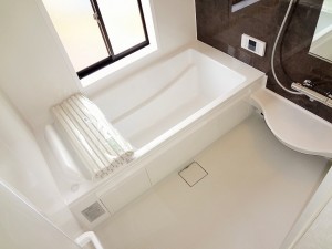 DSC017155689